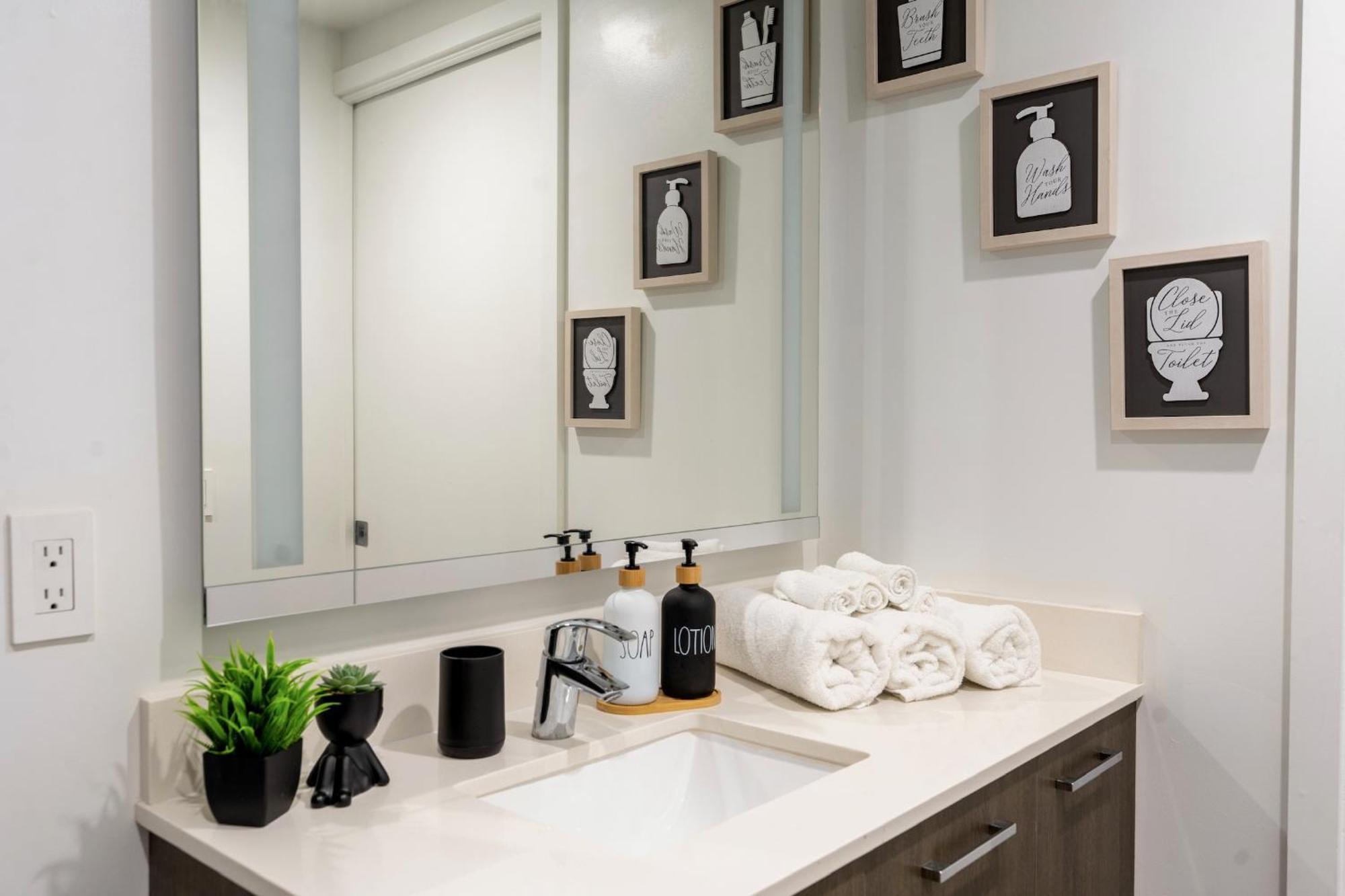 Vibrant Downtown Gem - 2br, Near Port Of & Entertainment Apartamento *